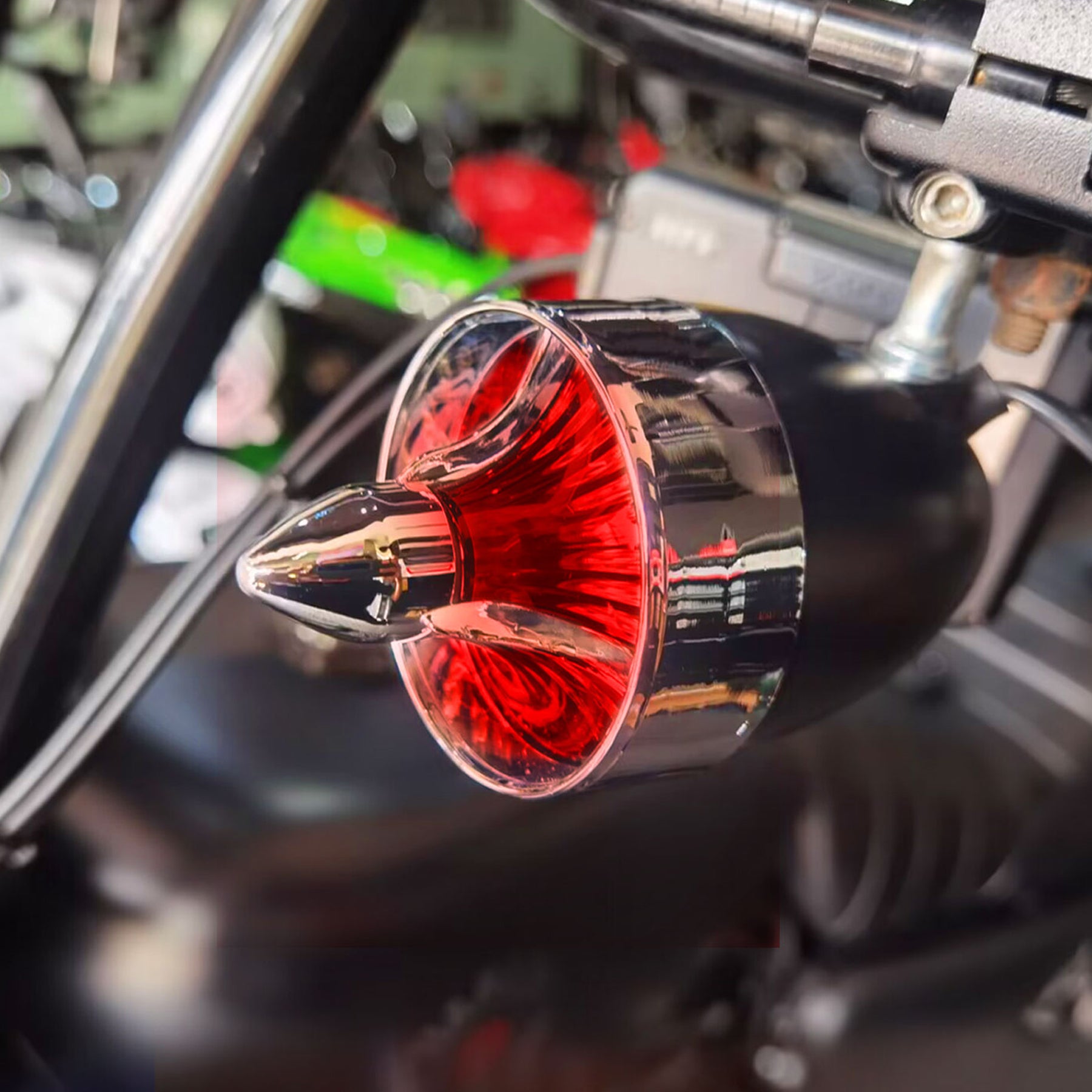 Classic Tri Bar 2" Clip-In Turn Signal Lens For Harley Secondary image