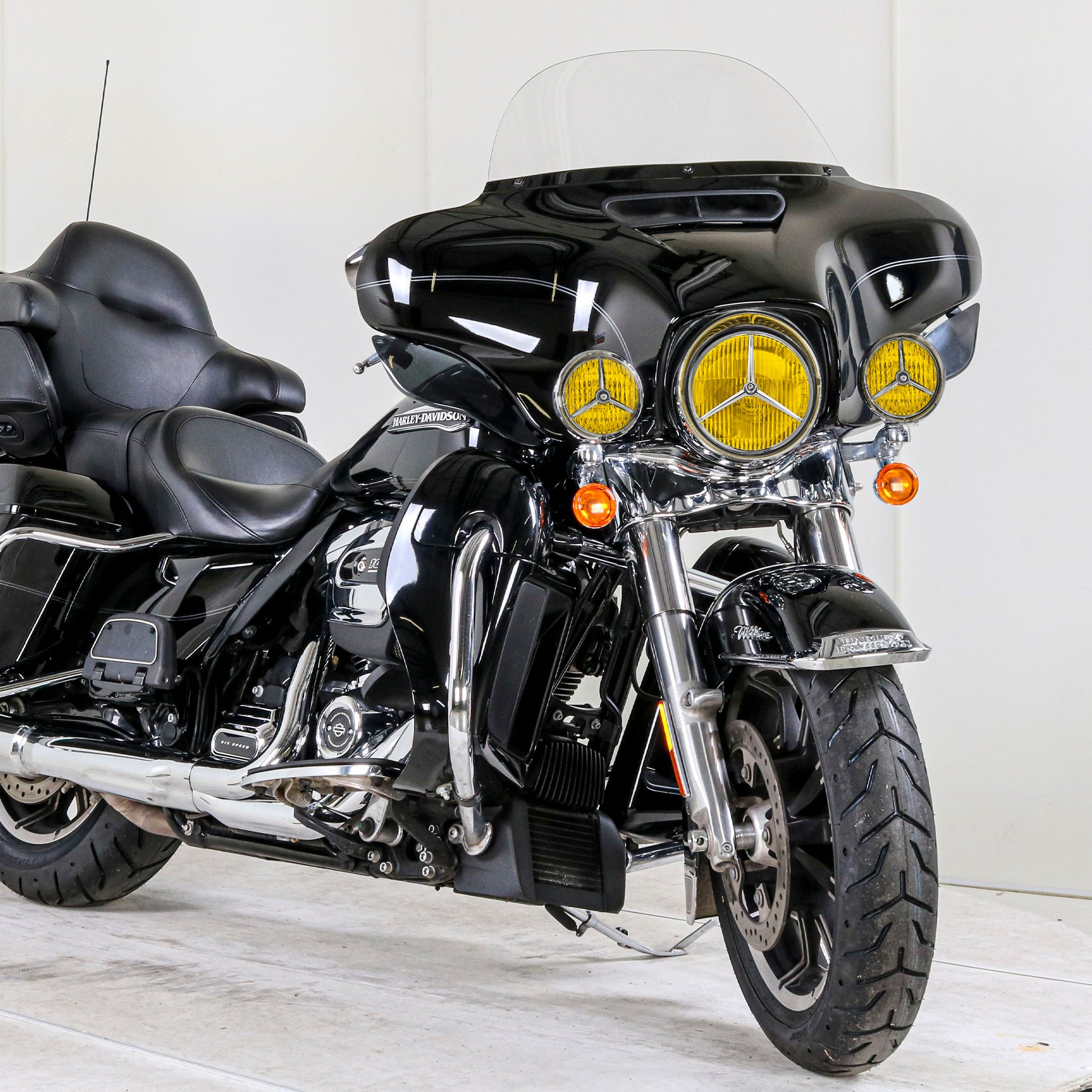 Tri Bar Bullet Style Chrome Headligh With Visor